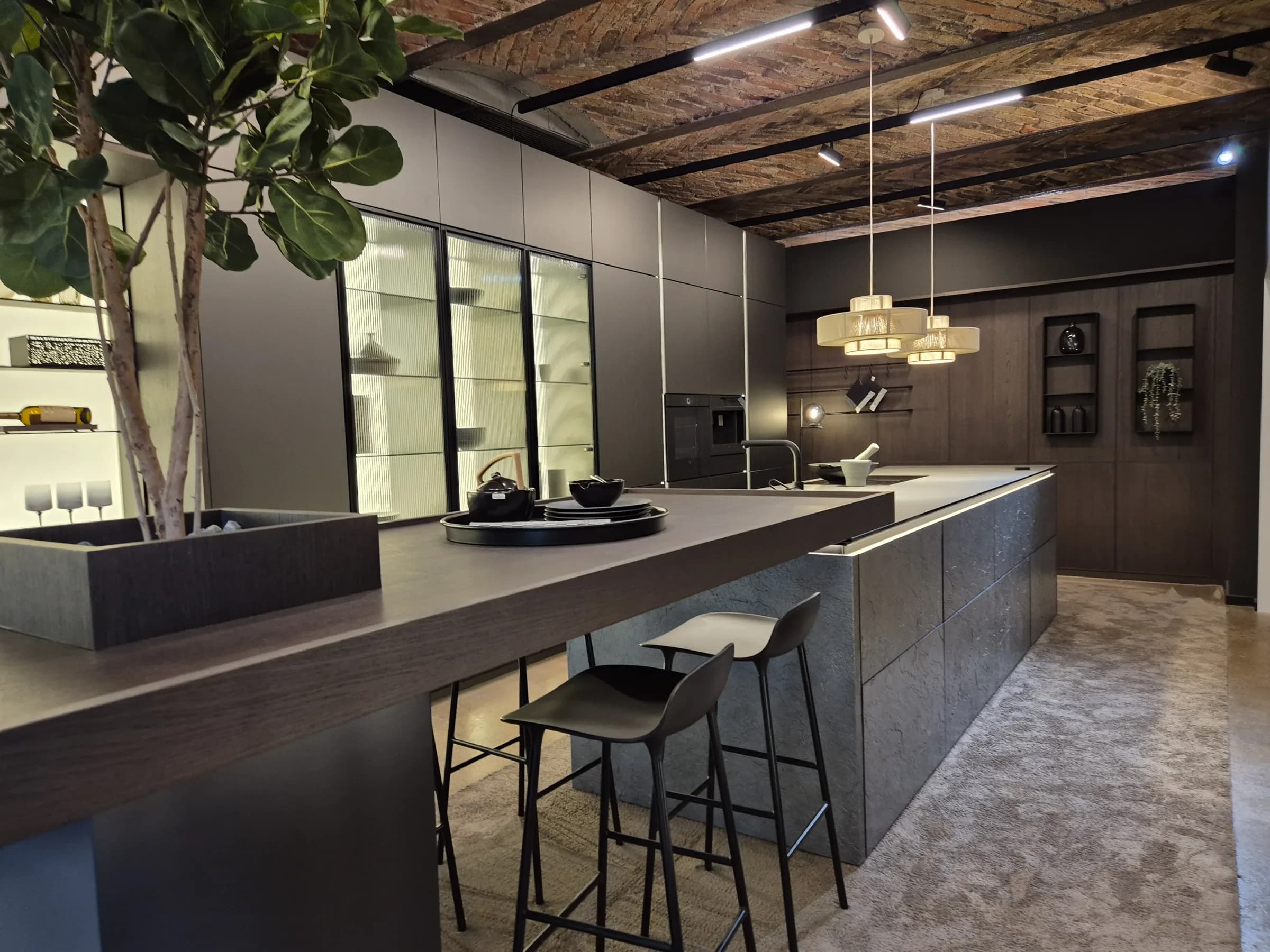 Moderne Küche von HMA Interior — Küchenbauer Deutschschweiz
