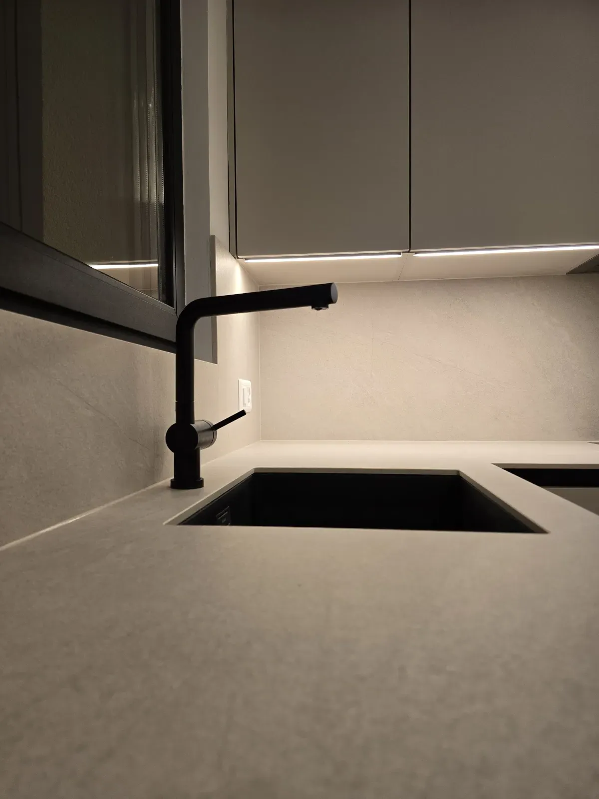 Fertiggestelltes Küchenprojekt von HMA Interior in Zürich